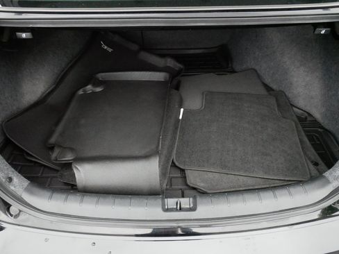 Used 2017 Honda Accord EX-L image 18