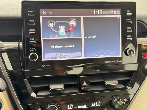 Used 2021 Toyota Camry XLE FWD image 23