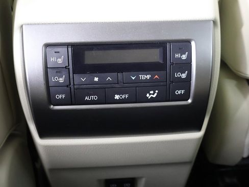 Used 2023 Lexus GX 460 Premium image 38