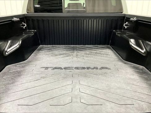 Certified 2022 Toyota Tacoma 4x4 Double Cab image 35