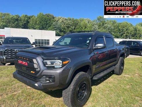 Used 2021 Toyota Tacoma TRD Pro AWD/4WD image 2