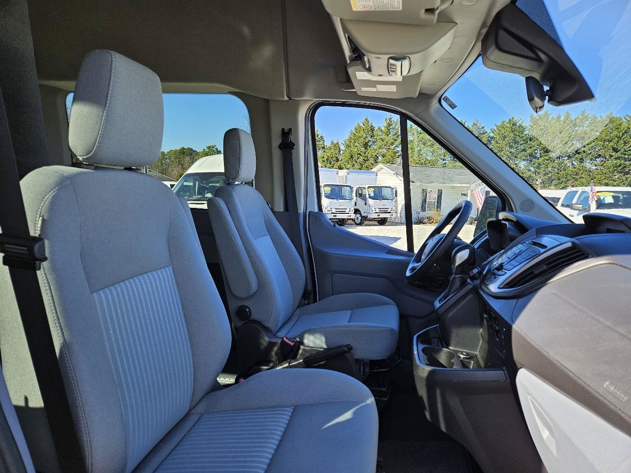 Used 2016 Ford Transit 350 XLT RWD image 18