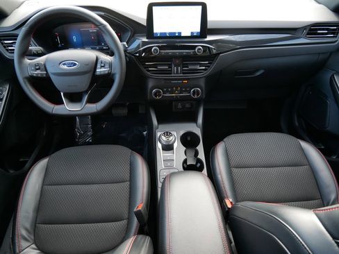 Certified 2025 Ford Escape ST-Line AWD/4WD image 13