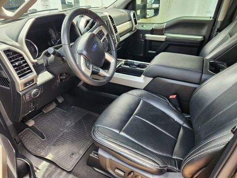 Used 2020 Ford F250 Lariat w/ Lariat Value Package AWD/4WD image 7