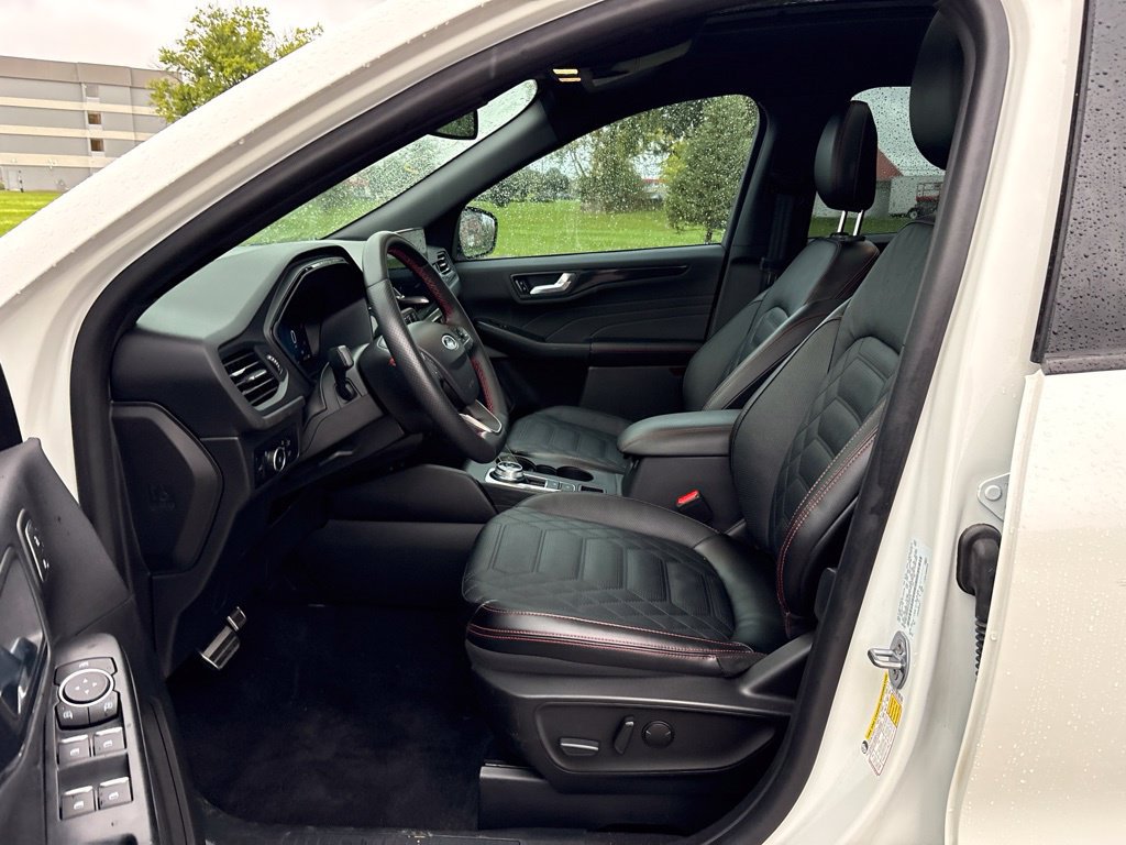 Used 2023 Ford Escape ST-Line Elite AWD/4WD image 15