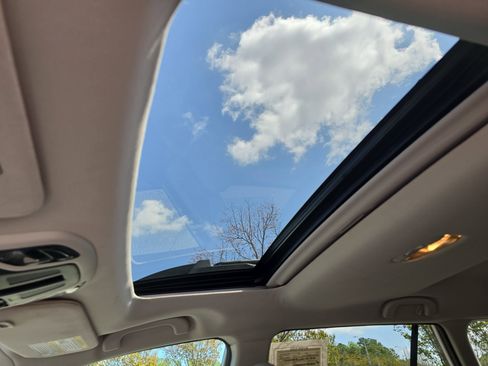 Used 2022 Subaru Outback Limited AWD/4WD image 30