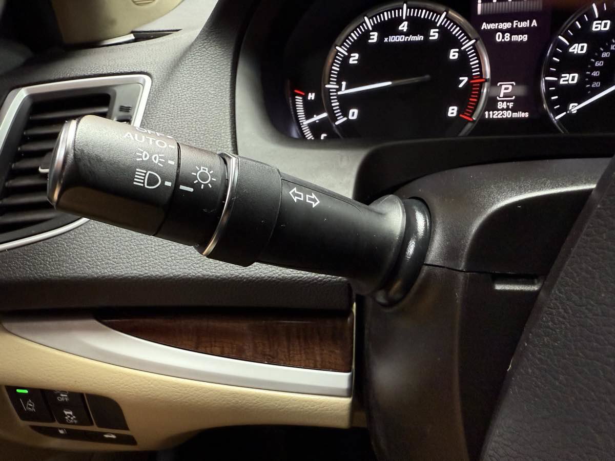 Used 2018 Acura TLX FWD image 16