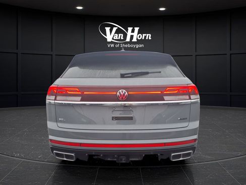 Used 2024 Volkswagen Atlas Cross Sport SEL Premium R-Line image 66
