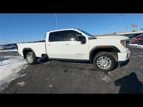 Used 2022 GMC Sierra 2500 AT4 w/ AT4 Premium Plus Package image 2