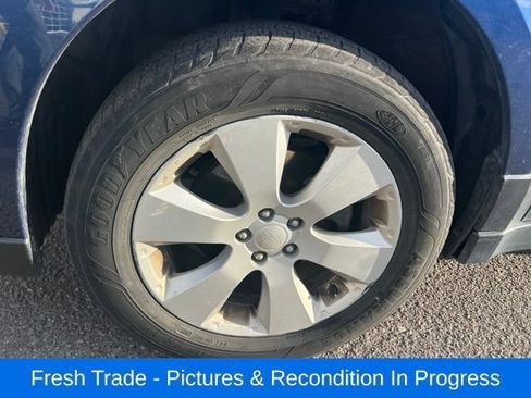 Used 2011 Subaru Outback 2.5i Limited AWD/4WD image 9