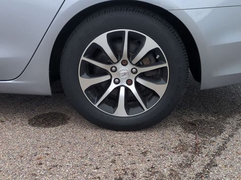 Used 2015 Acura TLX w/ Technology Package FWD image 13