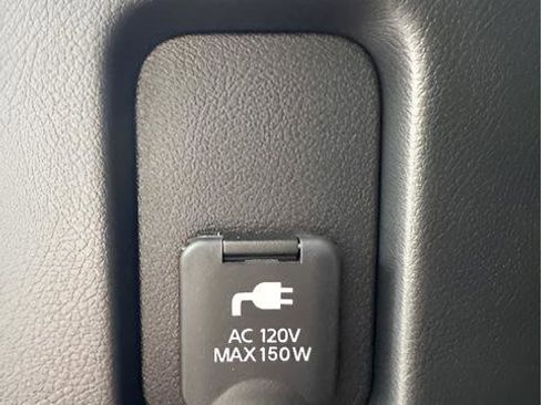 New 2026 Nissan Armada PRO-4X w/ Captain's Chari Seat Package AWD/4WD image 33