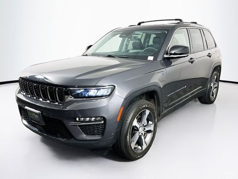 Used 2023 Jeep Grand Cherokee 4WD 4xe w/ Luxury Tech Group II image 3