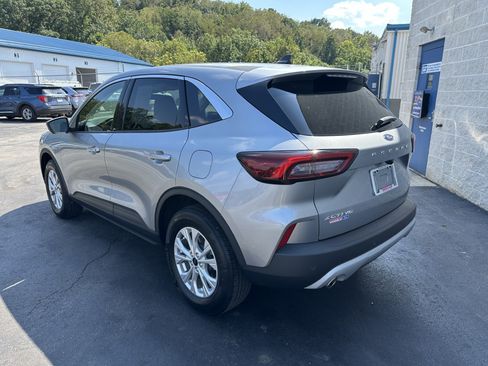 Used 2024 Ford Escape Active w/ Tech Pack #2 AWD/4WD image 5