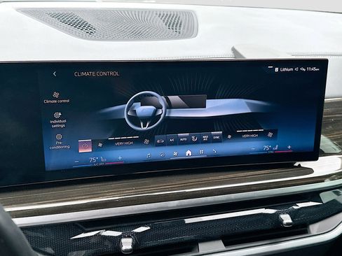 Certified 2024 BMW X5 sDrive40i w/ M Sport Package image 16