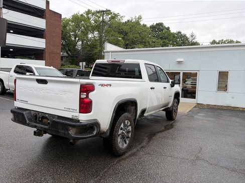 Used 2024 Chevrolet Silverado 2500 Custom w/ Custom Convenience Package AWD/4WD image 7