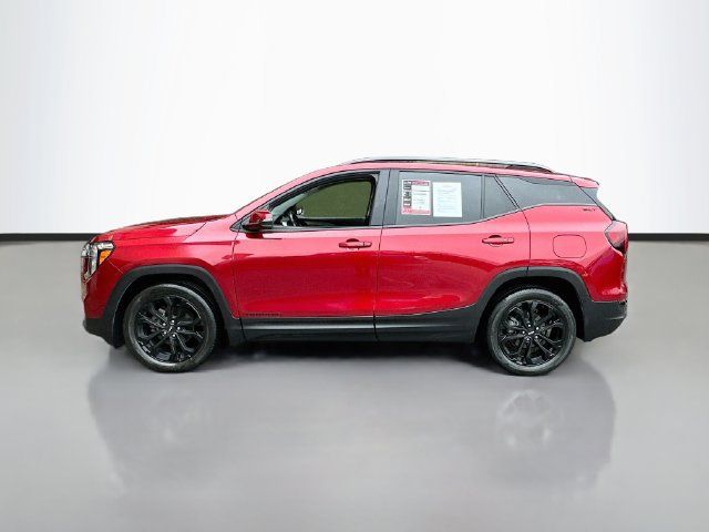 Used 2022 GMC Terrain SLT w/ Infotainment Package II FWD image 9