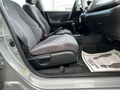 Used 2011 Honda Fit image 20