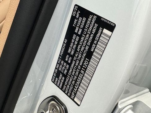 Used 2025 Porsche Macan image 29