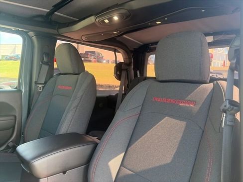 New 2026 Jeep Wrangler Rubicon w/ Xtreme 35 Tire Package image 41