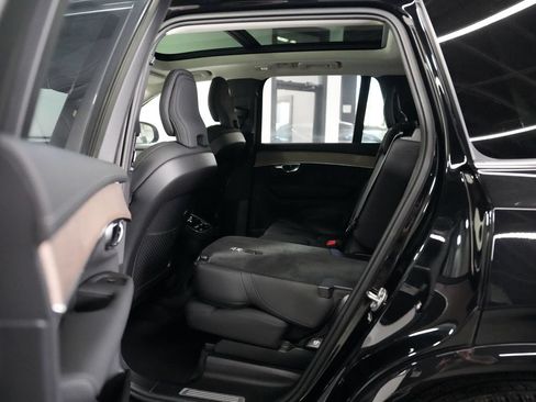 Used 2025 Volvo XC90 B6 Plus AWD/4WD image 32