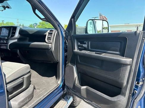 Used 2021 RAM 2500 Tradesman AWD/4WD image 33