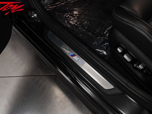Used 2022 BMW M5 w/ Executive Package image 24