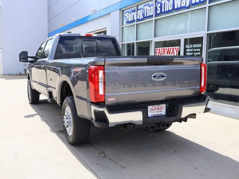 Used 2024 Ford F350 XLT w/ FX4 Off-Road Package AWD/4WD image 8