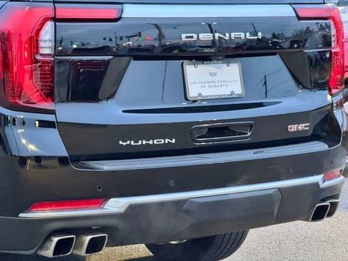 Used 2025 GMC Yukon XL Denali image 9