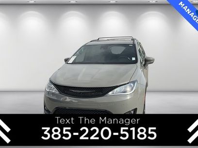 Used 2020 Chrysler Pacifica Touring-L Plus