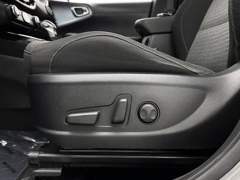 Used 2023 Kia Soul EX FWD image 15