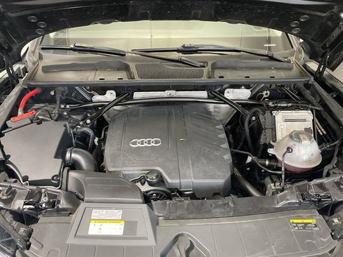 Used 2023 Audi Q5 Premium w/ Convenience Package image 41