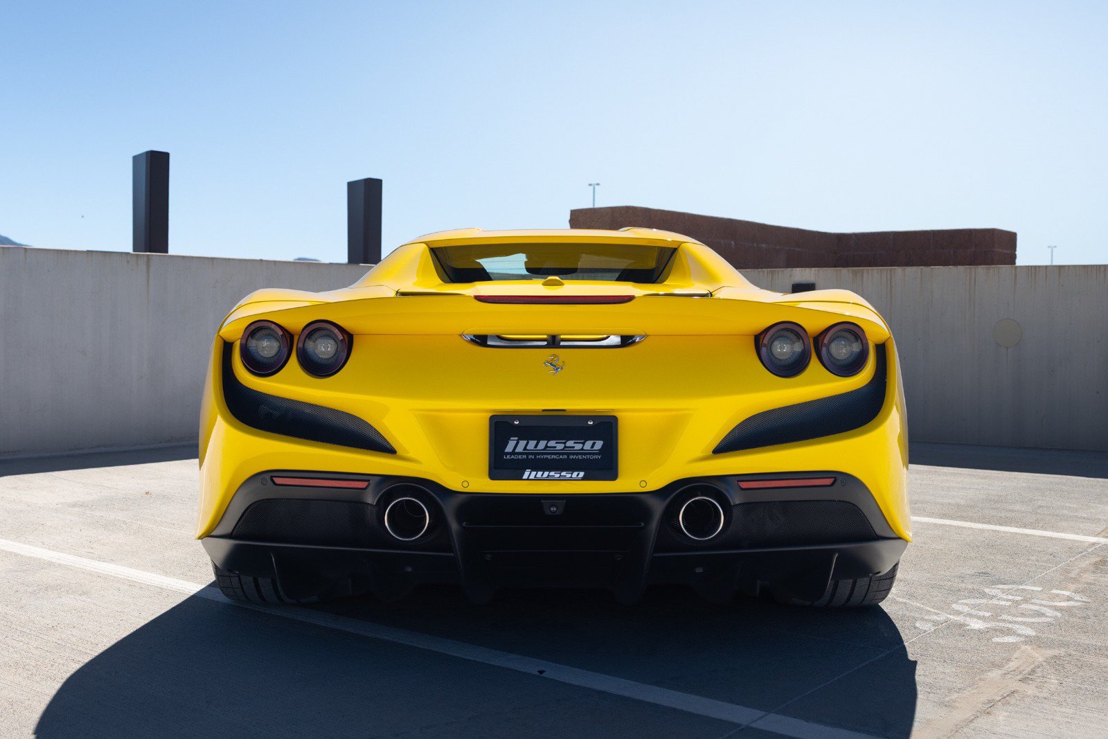 Used 2022 Ferrari F8 Tributo RWD image 8