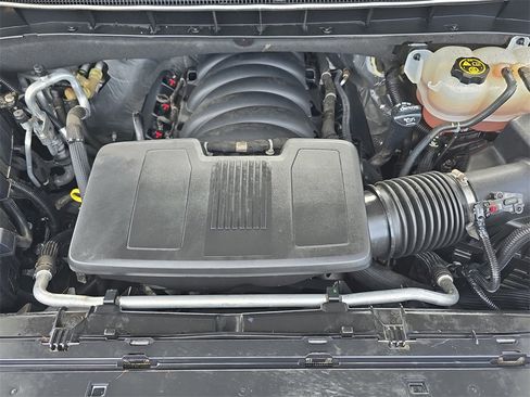 Used 2021 Chevrolet Tahoe LT image 34