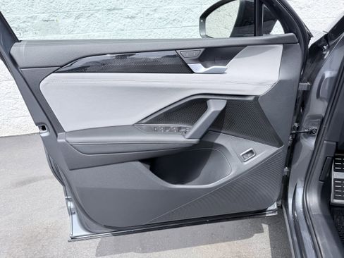 New 2026 Volkswagen Tiguan SE R-Line AWD/4WD image 9