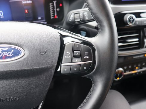 Used 2023 Ford Escape Active image 32