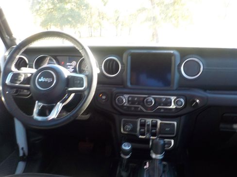 Used 2022 Jeep Gladiator Overland w/ Popular Equipment Package image 13