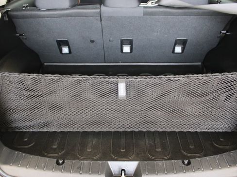 Used 2017 Subaru Crosstrek 2.0i Premium image 14