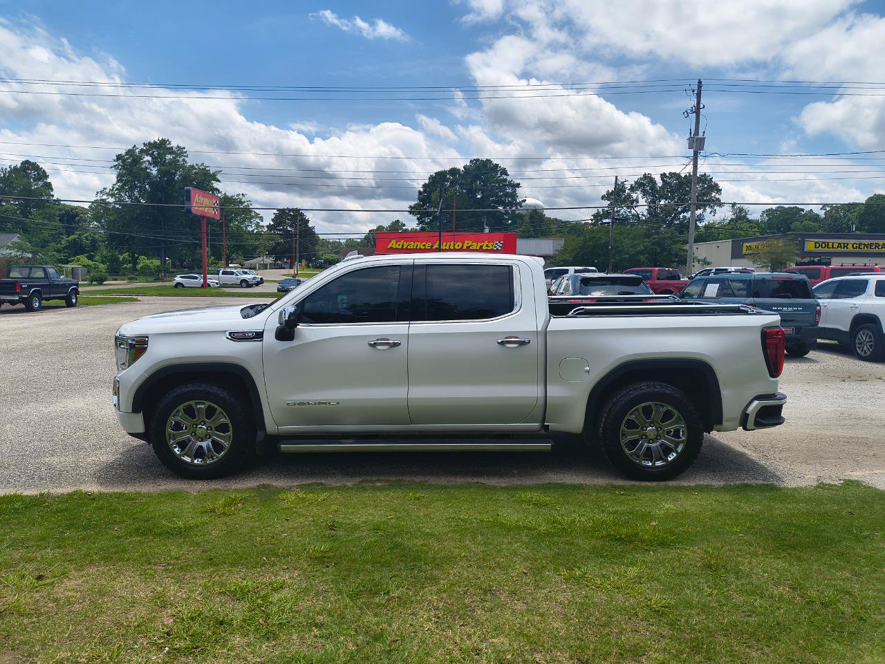 Used 2019 GMC Sierra 1500 Denali w/ Denali Ultimate Package AWD/4WD image 5
