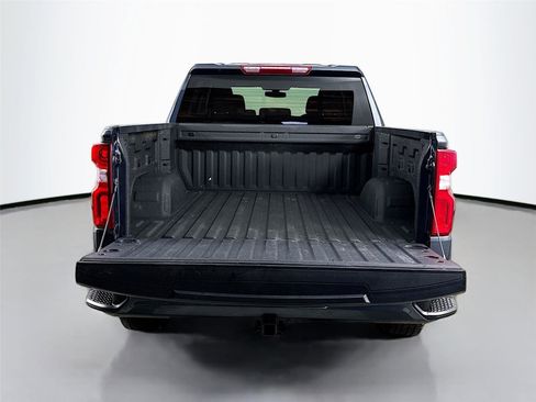 Used 2022 Chevrolet Silverado 1500 Custom image 25