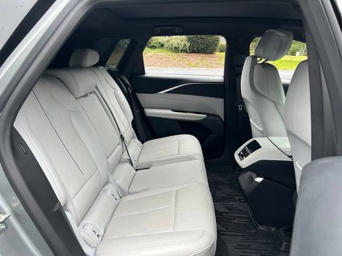 Used 2025 Cadillac Lyriq Sport w/ LPO, Floor Liner Package AWD/4WD image 49