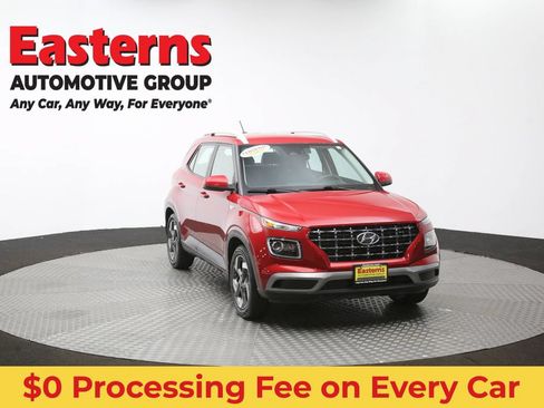Used 2023 Hyundai Venue Limited FWD image 52