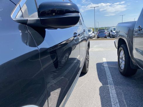Used 2021 Honda Pilot Special Edition image 4