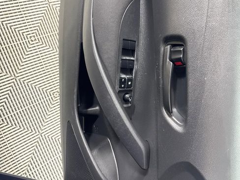 Used 2023 Toyota Corolla LE image 11