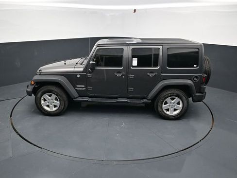 Used 2017 Jeep Wrangler Unlimited Sport w/ Quick Order Package 24S AWD/4WD image 41