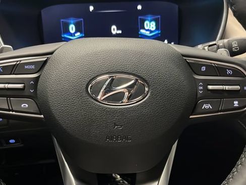 Used 2023 Hyundai Santa Fe Limited AWD/4WD image 16