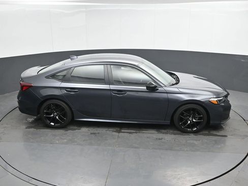 Used 2025 Honda Civic Sport image 25
