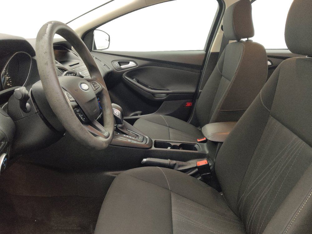 Used 2017 Ford Focus SE FWD image 17