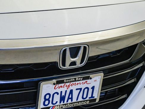 Used 2018 Honda Accord EX-L image 8
