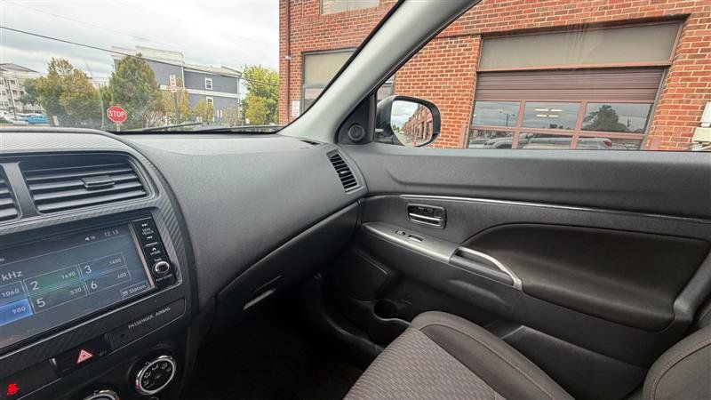 Used 2019 Mitsubishi Outlander Sport FWD image 33